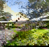 Italian Hill Garden Villa - Darwin Holiday