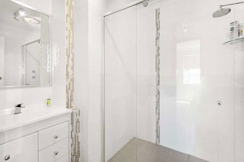 Sunset Towers 14 / 25 Donald Street - Darwin Holiday 2