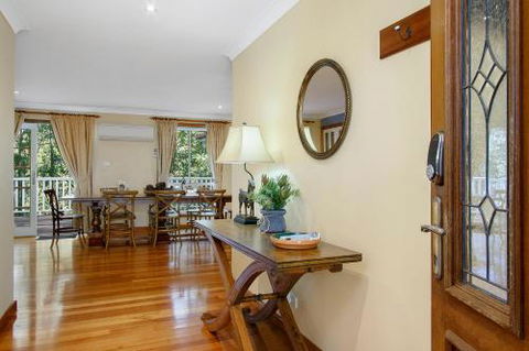 Hilldo Lovely Mountainside Accommodation - Darwin Holiday 3