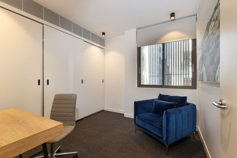 Surry Hills Furnished Apartment ELZ - Darwin Holiday 3