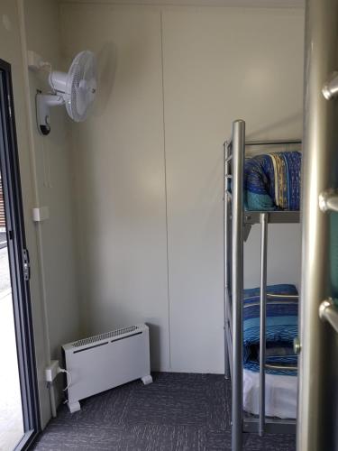 Huon Flash Packers - Darwin Holiday 3