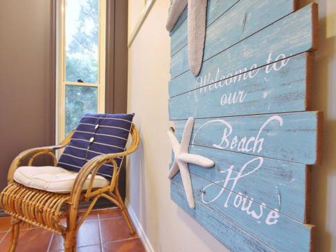 Black Wattle At Hyams Beach 4pm Check Out Sundays - Darwin Holiday 0