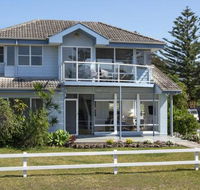 AMETHYST Gerringong 4pm Check Out Sundays - Darwin Holiday