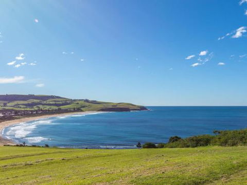 COASTLINE Boat Harbour Gerringong 4pm Check Out Sundays - Darwin Holiday 0