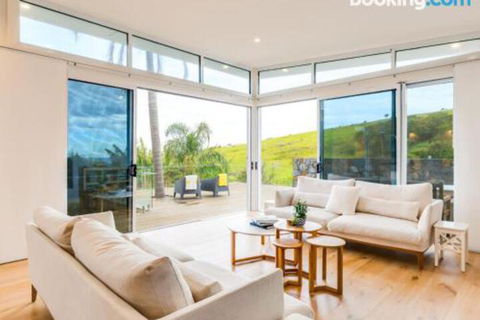 BLUE WATERS Gerringong 4pm Check Out Sundays - Darwin Holiday 1