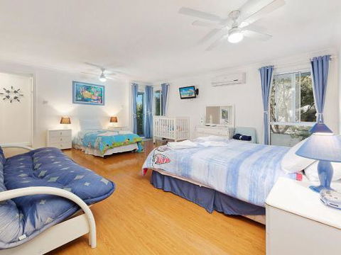 NANNY & POPPYS BEACH HOUSE Gerroa 4pm Check Out Sundays - Darwin Holiday 6