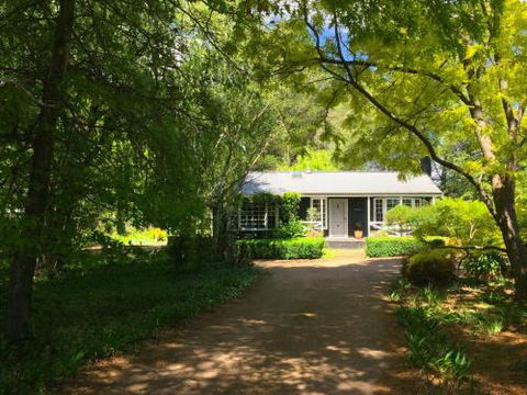 Mirriyindi Unique Berrima Escape For 7 In The Southern Highlands 4pm Check Out Sundays - Darwin Holiday 0