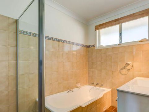 PENZANCE Gerroa Beachfront To Shelley Beach & 4pm Check Out Sundays - Darwin Holiday 2