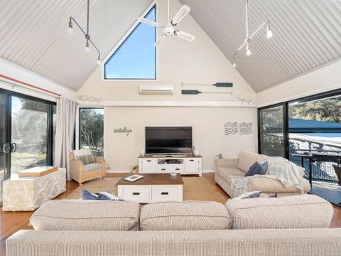 Sea Loft At Hyams Full House 4pm Check Out Sundays - Darwin Holiday 2