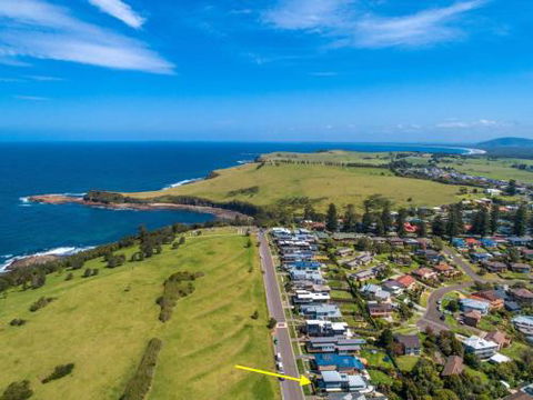 TASMAN DRIVE Gerringong 4pm Check Out Sundays - Darwin Holiday 1