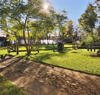 The Lake House at Erowal Bay 4pm Check Out Sundays - Darwin Holiday