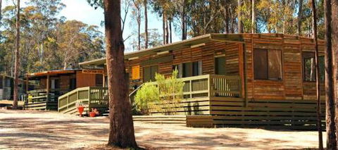 Lakes Entrance Log Cabins - Darwin Holiday 0