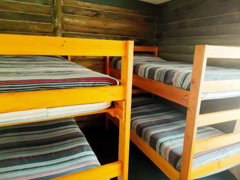 Lakes Entrance Log Cabins - Darwin Holiday 3