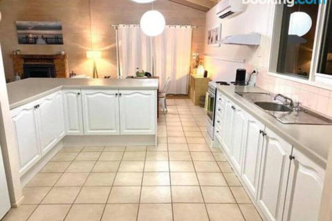 The Vibe Sandy Point - Darwin Holiday 3