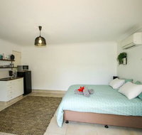 Studio 9 - Darwin Holiday