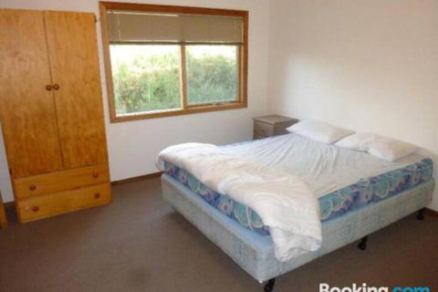 11 The Boulevarde Sandy Point - Darwin Holiday 3