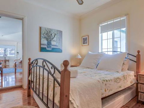 FRESHWATER Gerroa 4pm Check Out Sundays - Darwin Holiday 2