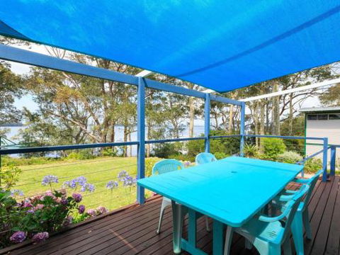 WIRANI On The WATER Sanctuary Point 4pm Check Out Sundays - Darwin Holiday 0