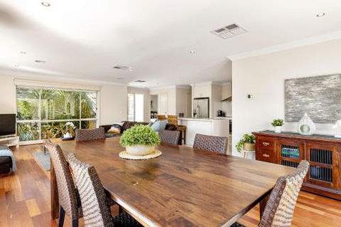 Rosebud Seaside Accommodation - Darwin Holiday 0