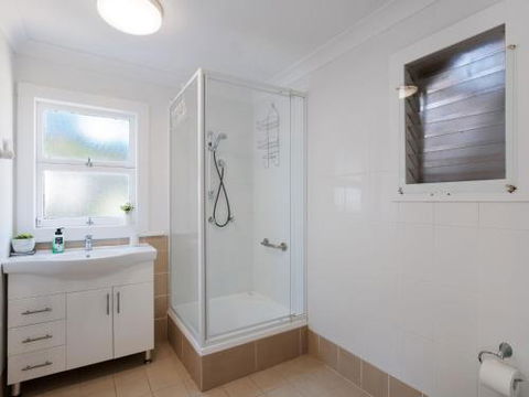 Blue Waters 7 Cook St. Pet Friendly & Water Views - Darwin Holiday 3