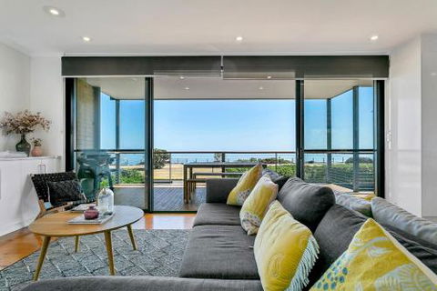 Coastal Point Aldinga Beach - Darwin Holiday 0