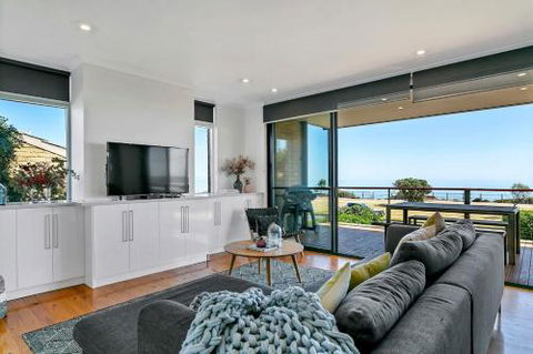 Coastal Point Aldinga Beach - Darwin Holiday 5