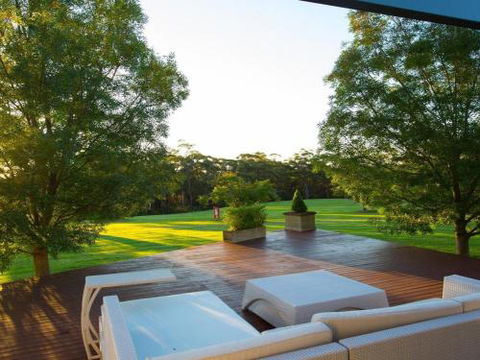 ALPINE LODGE Alpine Southern Highlands 4pm Check Out Sundays - Darwin Holiday 1