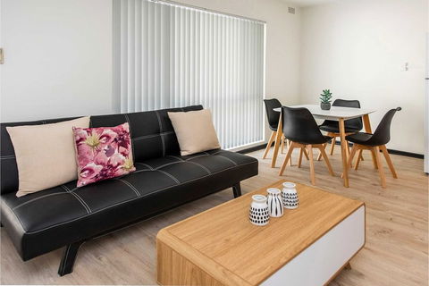 Convenient 1BR Apartment Close To Foreshore & Cbd - Darwin Holiday 1