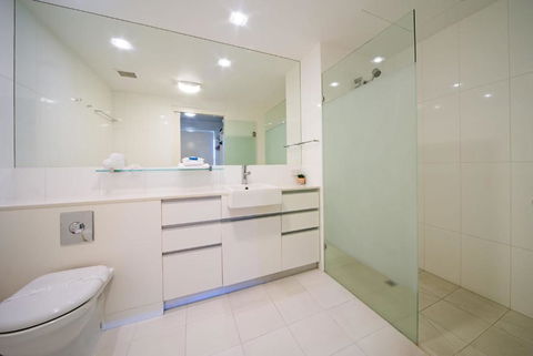 Marina Magic Escape Whitsundays - Darwin Holiday 6