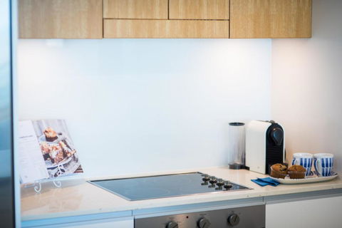 Marina Magic Escape Whitsundays - Darwin Holiday 2