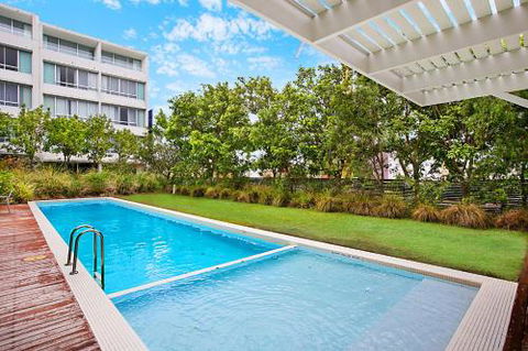 The Loua 1 Nelson Bay - Darwin Holiday 1