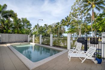 Oceansprey Beachfront Apartments - Darwin Holiday 1