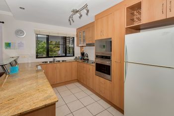 Oceansprey Beachfront Apartments - Darwin Holiday 6
