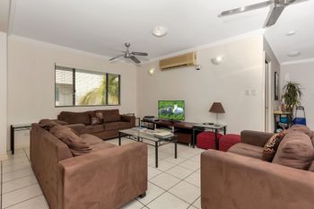 Oceansprey Beachfront Apartments - Darwin Holiday 4