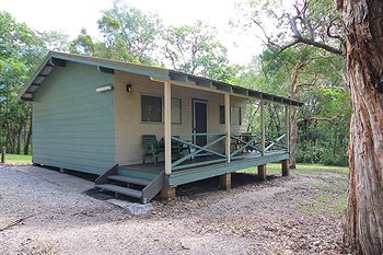 North Coast Holiday Parks Hungry Head Cabins - Darwin Holiday 3