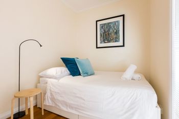 KIM 2BDR West Melbourne Apartment - Darwin Holiday 1