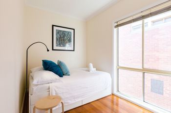 KIM 2BDR West Melbourne Apartment - Darwin Holiday 3