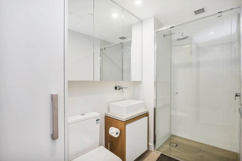FV Iconic Designer APT, Parking, Near CBD Qfv147-14 - Darwin Holiday 4
