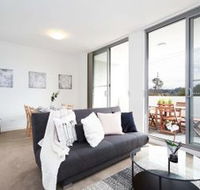 Executive Designer Apartment with Pool  Parking - Darwin Holiday