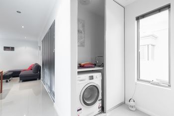 Conveniently Located Luxury Home 10 Mins From CBD - Darwin Holiday 6