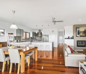 SUNNY DAZE BONNY HILLS - Darwin Holiday 4