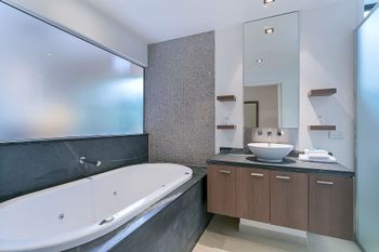 Private Sea Temple Studio 110 - Darwin Holiday 5