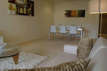 Executive Elwood Apartment - Darwin Holiday 5