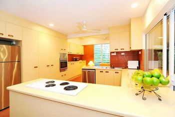 The Oak Beach Beachhouse - Darwin Holiday 2