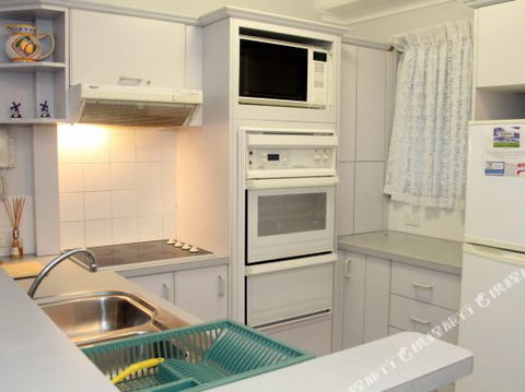 Nelson Towers Unit 8 / 71 Victoria Parade - Darwin Holiday 5