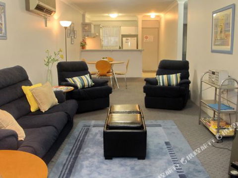 Nelson Towers Unit 8 / 71 Victoria Parade - Darwin Holiday 4