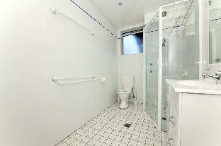 Thurlow Avenue 2 / 49 - Darwin Holiday 5