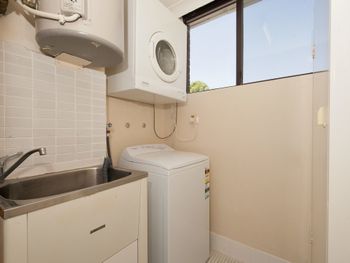 Bellevue Unit 7 / 4 Donald Street - Darwin Holiday 3