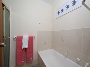 Grevillia Bay Parklands Unit 54 / 2 Gowrie Avenue - Darwin Holiday 3