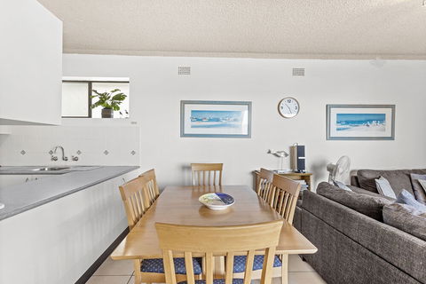 Shoal Bay Road Bay Village Unit 04 47 - Darwin Holiday 4